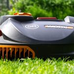 distelapparath-robotic-lawnmower-3403794_1280